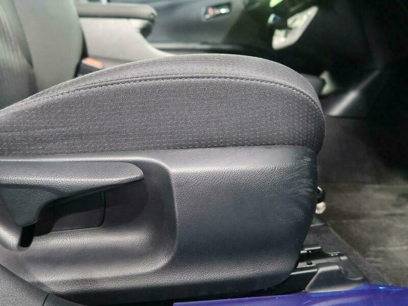 PRIUS-25