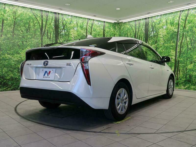 PRIUS-47