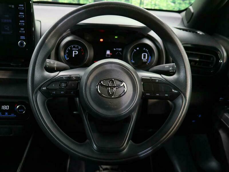 YARIS-38