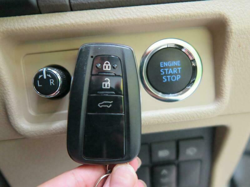 LAND CRUISER PRADO-51