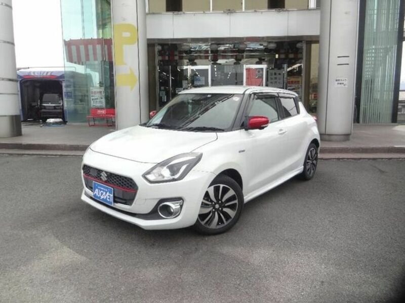 SUZUKI　SWIFT