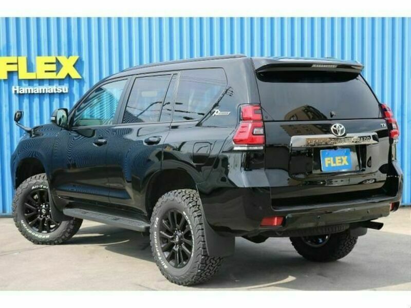 LAND CRUISER PRADO-4