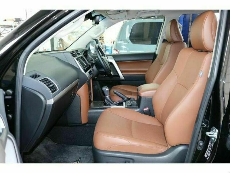 LAND CRUISER PRADO-11