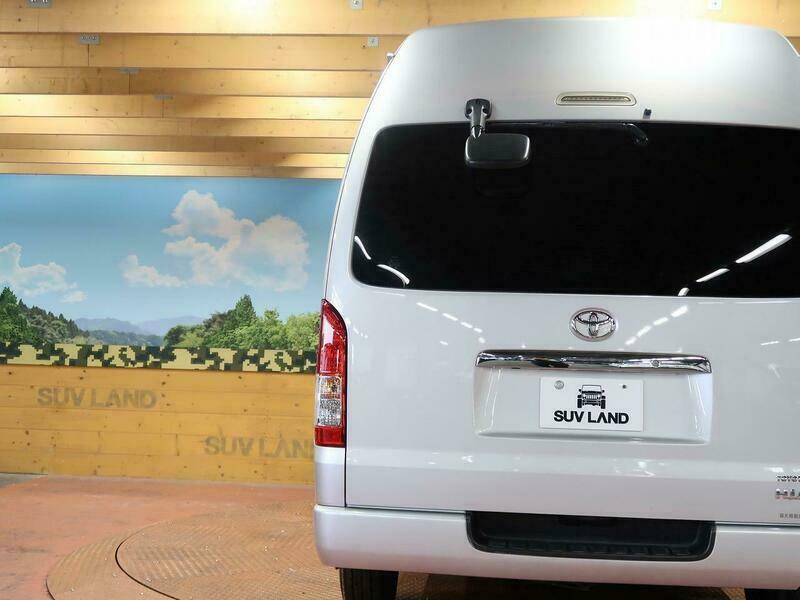 HIACE VAN-1