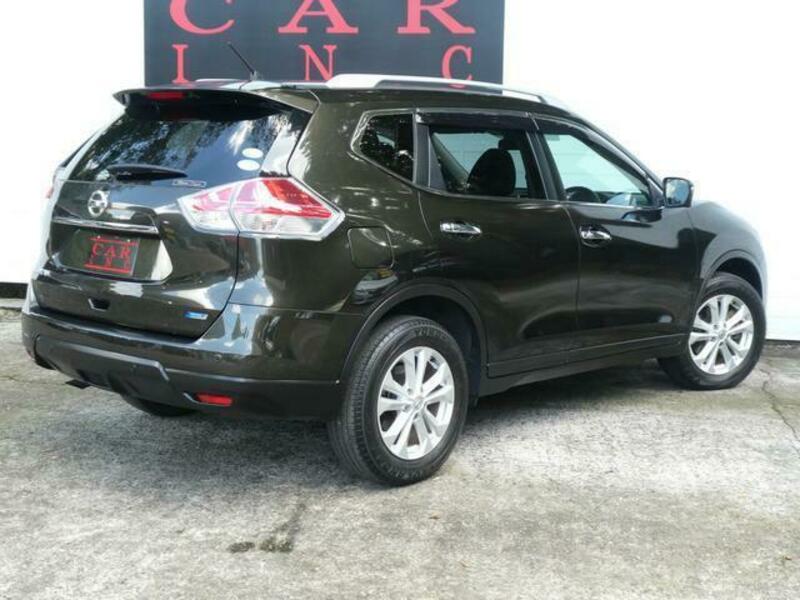 X-TRAIL-16