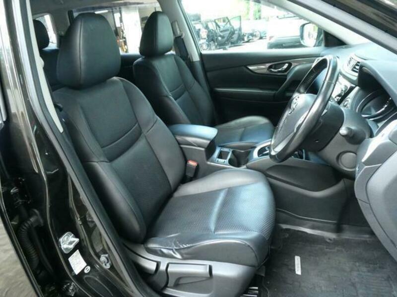 X-TRAIL-9