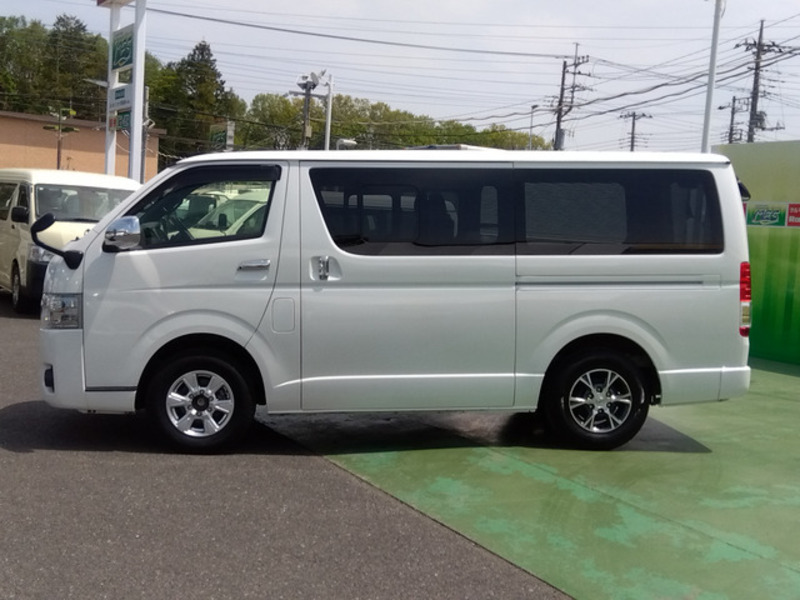 HIACE VAN-4