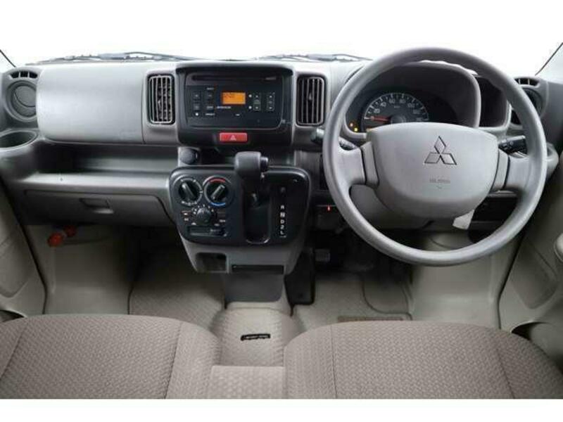 MINICAB VAN