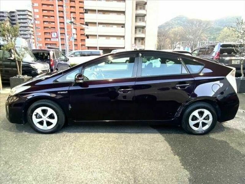 PRIUS-10