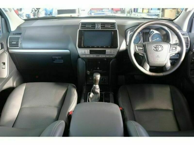 LAND CRUISER PRADO-1