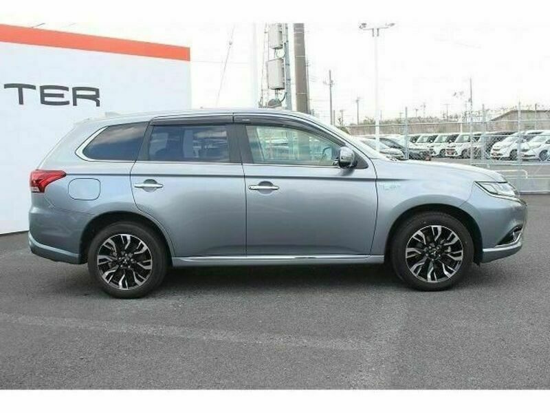 OUTLANDER PHEV