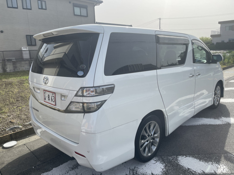 VELLFIRE-14