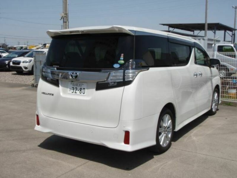 VELLFIRE-1