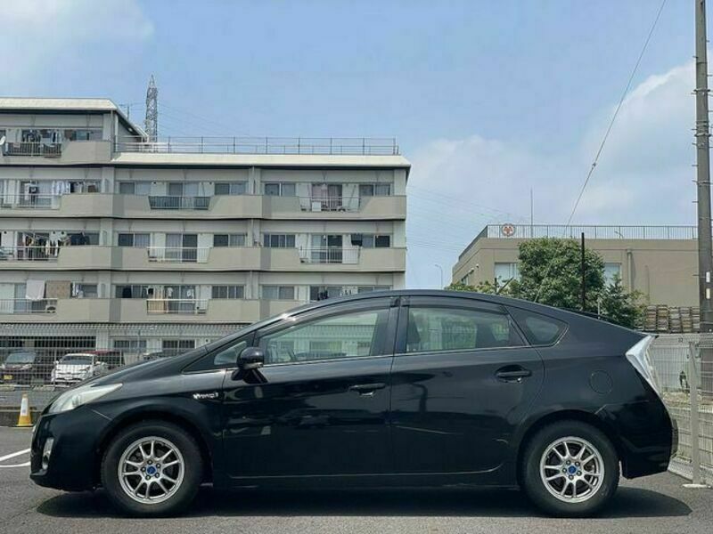 PRIUS-3