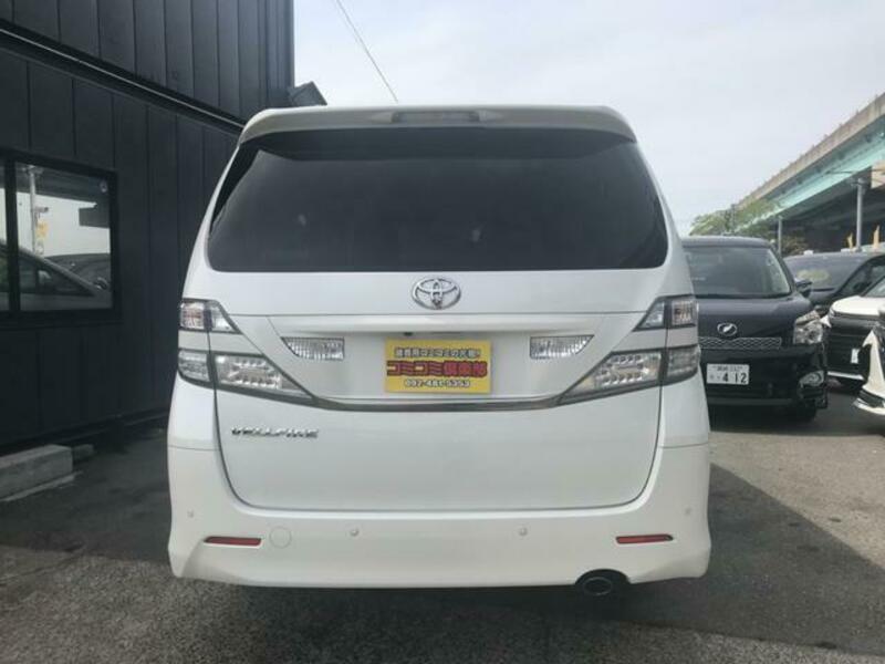 VELLFIRE-5