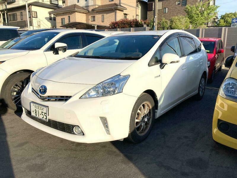 TOYOTA　PRIUS ALPHA