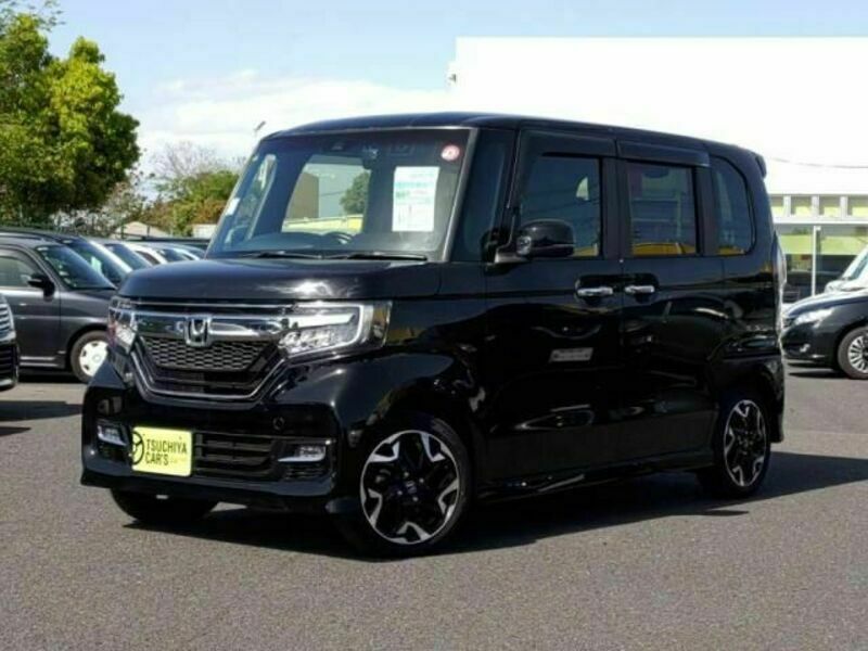 HONDA　N BOX CUSTOM