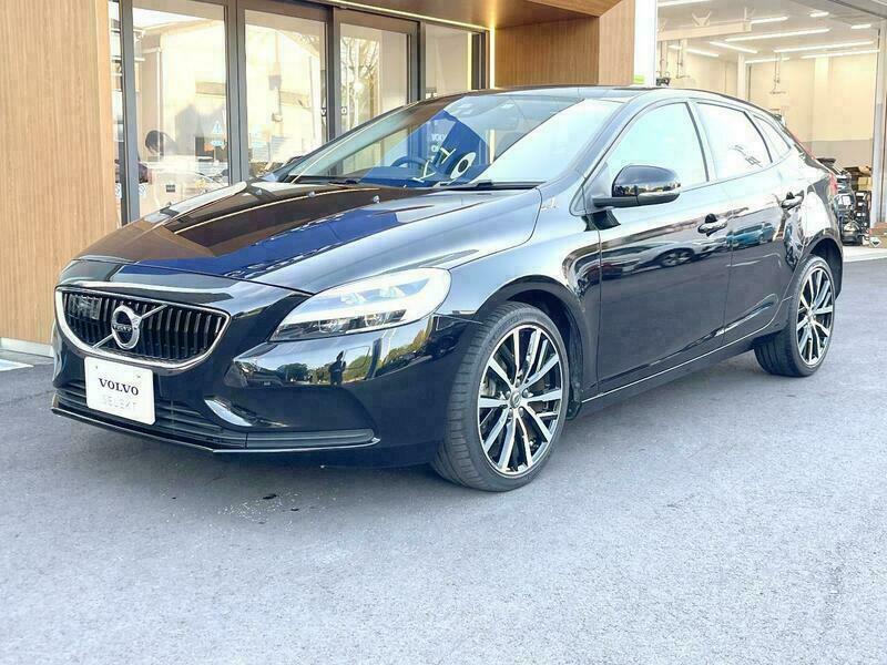 VOLVO　V40