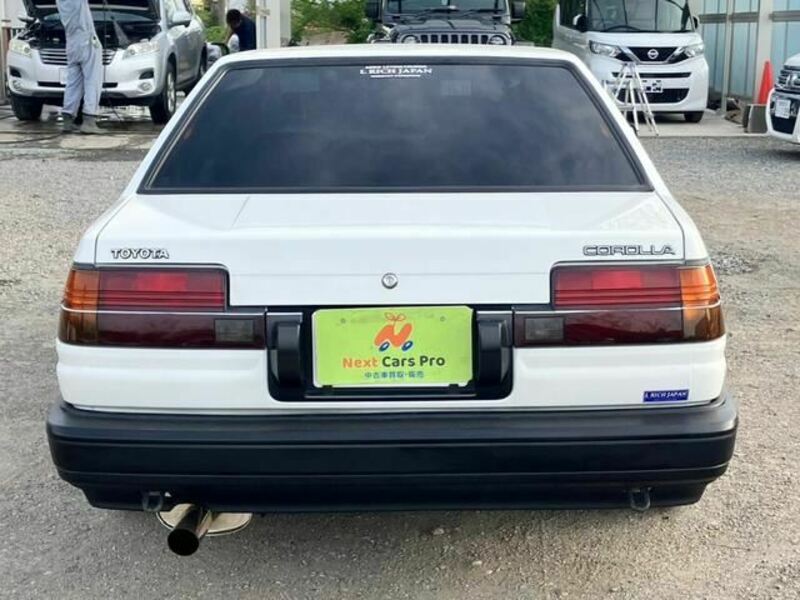 COROLLA LEVIN