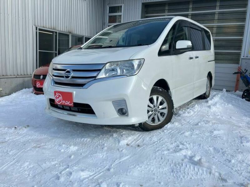 NISSAN　SERENA