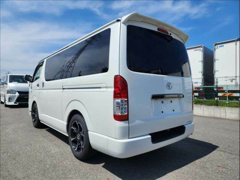 HIACE VAN-15