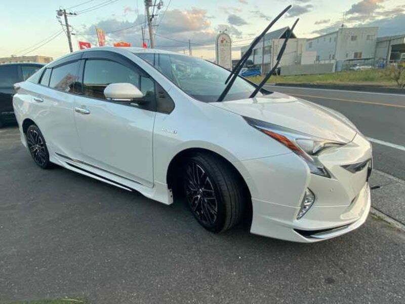 PRIUS-14