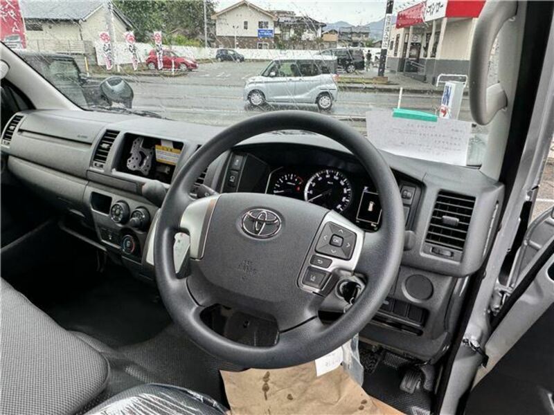 HIACE VAN-10
