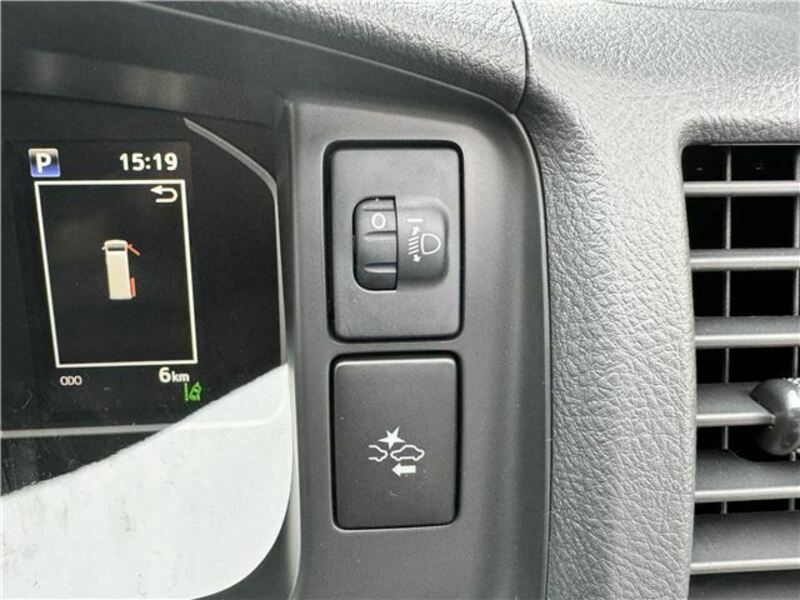 HIACE VAN-11