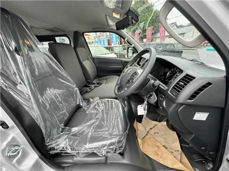 HIACE VAN-19