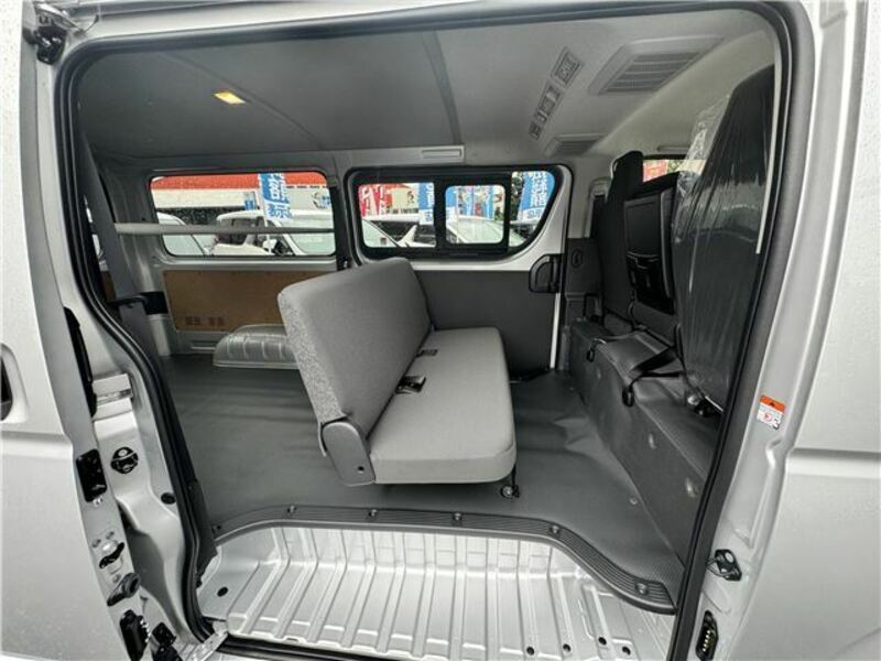 HIACE VAN-21