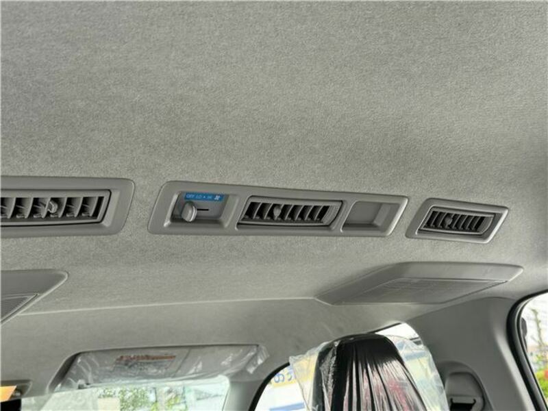 HIACE VAN-27