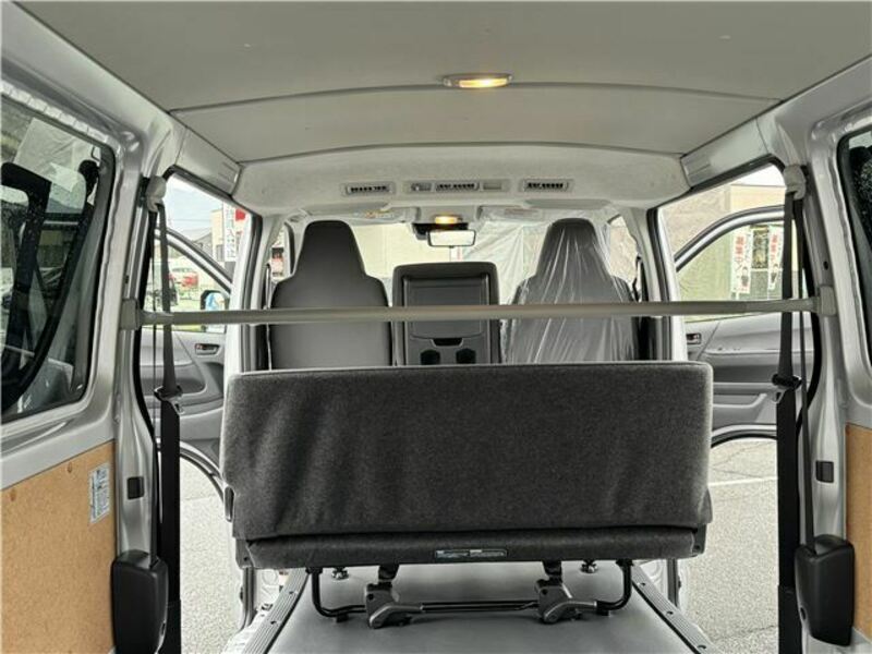 HIACE VAN-29