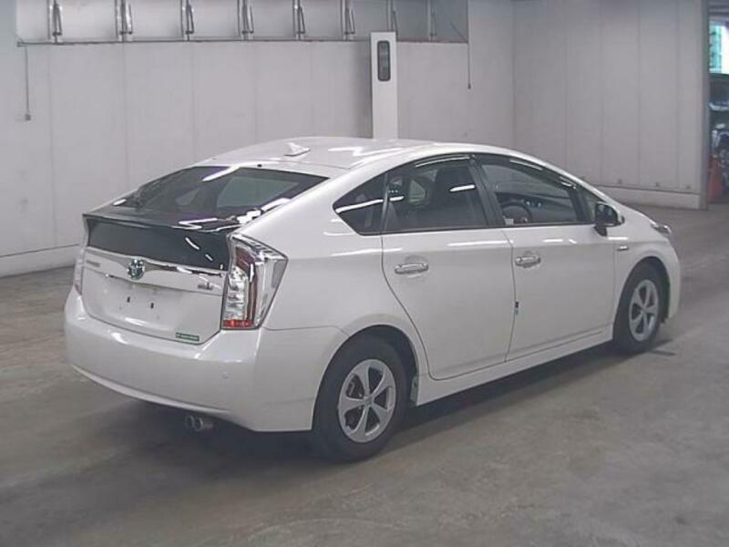 PRIUS-3