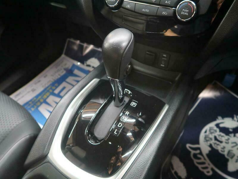 X-TRAIL