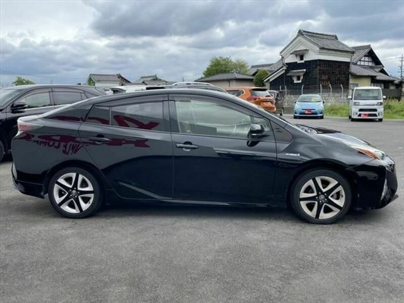 PRIUS-3