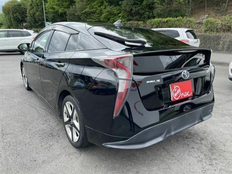 PRIUS-6