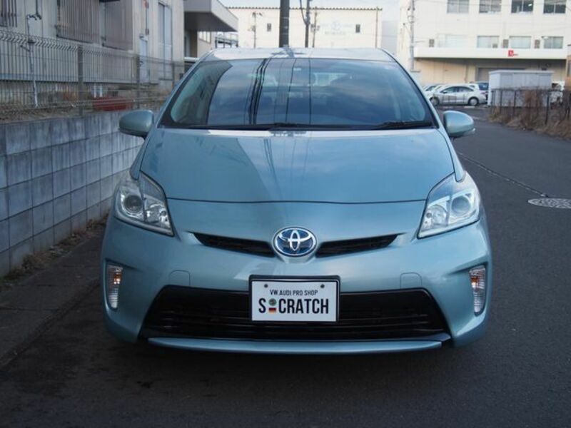 PRIUS-16