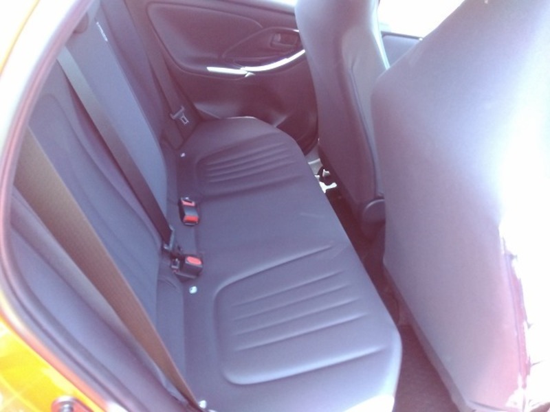 YARIS-7