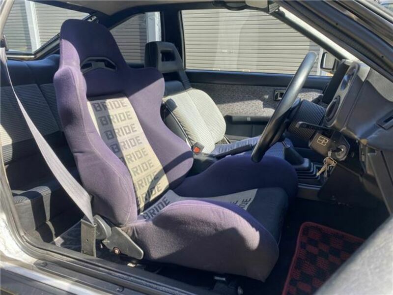 COROLLA LEVIN