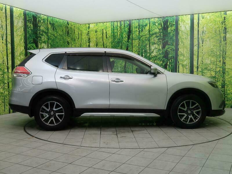 X-TRAIL