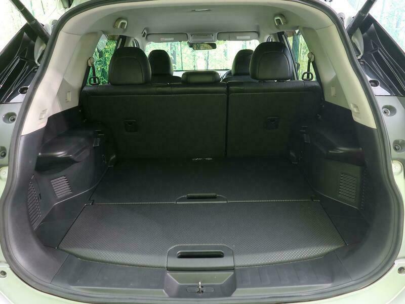 X-TRAIL