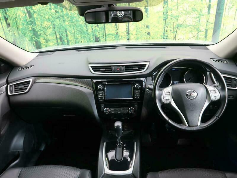X-TRAIL