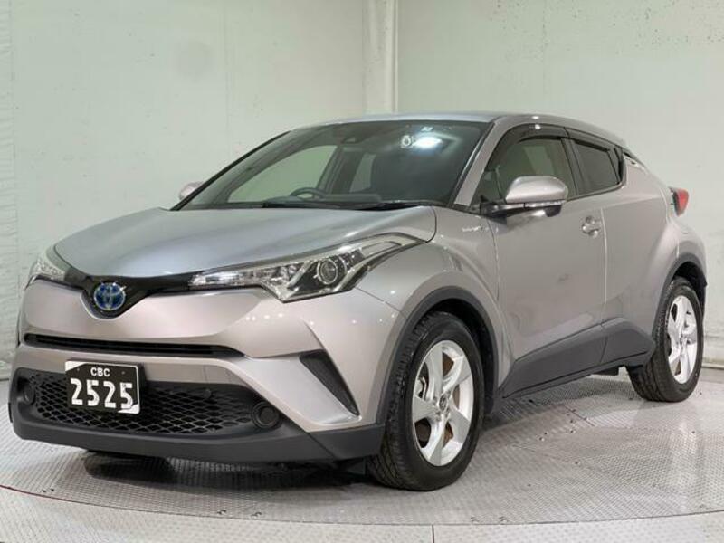 TOYOTA　C-HR