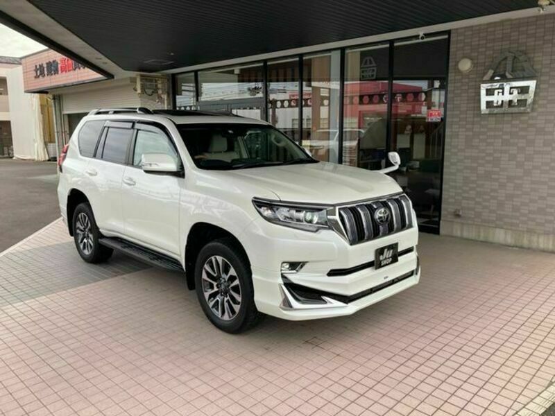 TOYOTA　LAND CRUISER PRADO