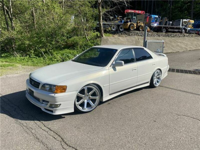 TOYOTA　CHASER