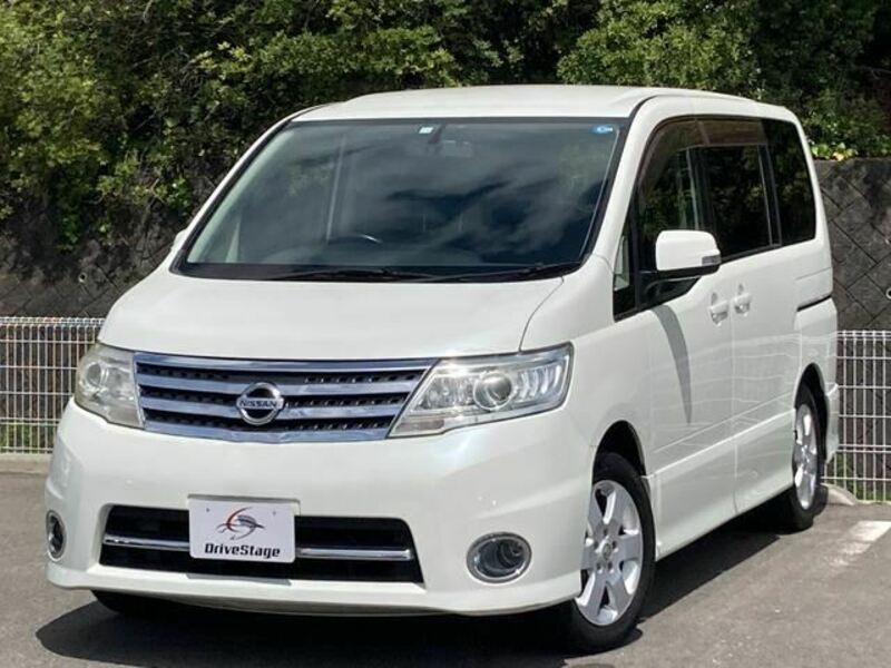 NISSAN　SERENA