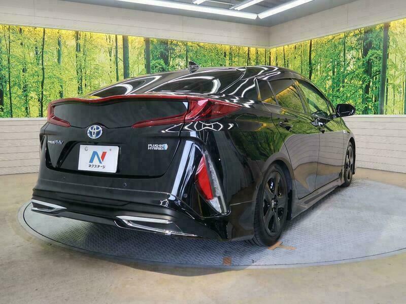 PRIUS PHV