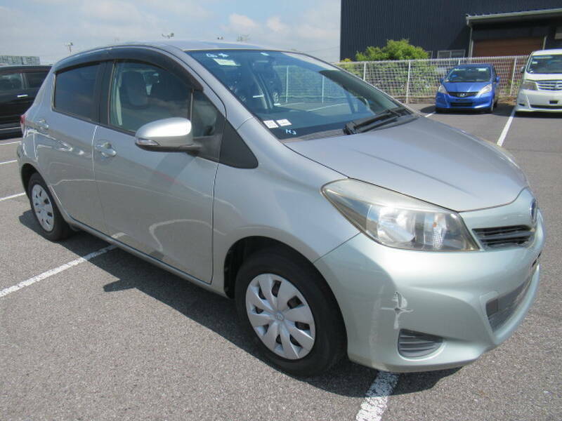 TOYOTA　VISTA