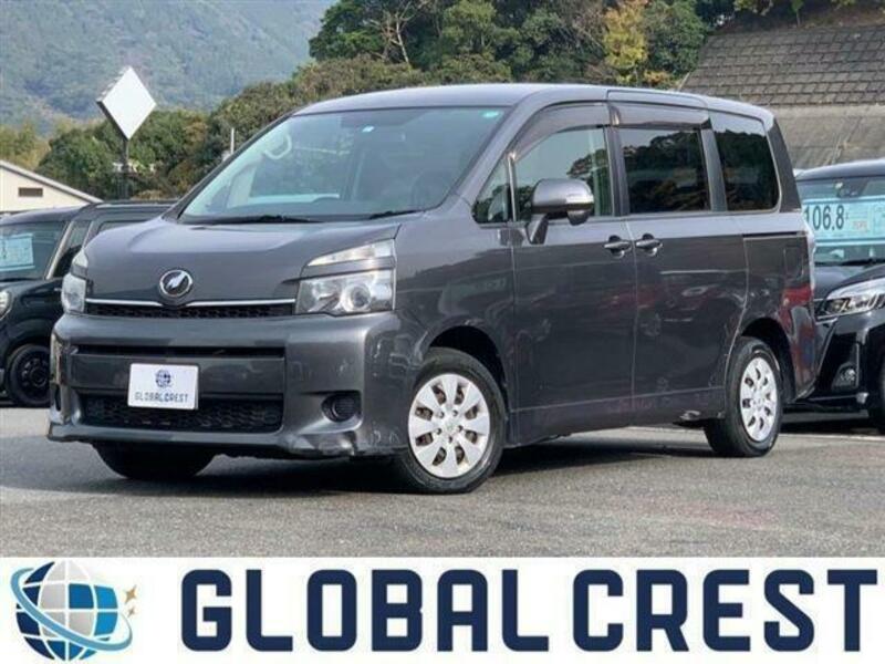 TOYOTA　VOXY