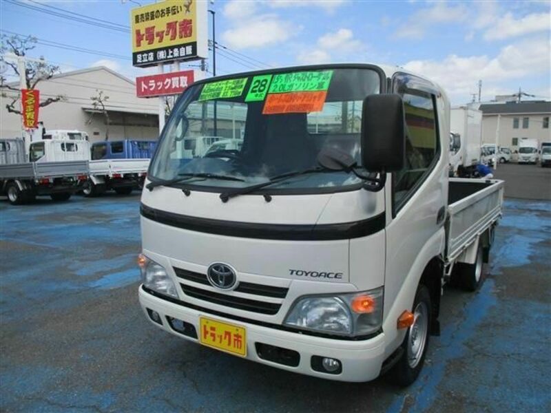 TOYOTA　TOYOACE